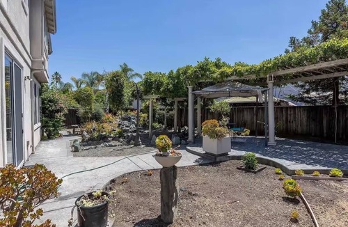 Tennyson - Alquire Apartment | 2-bedroom/2 bath studio/guest independent house with a yard in Hayward