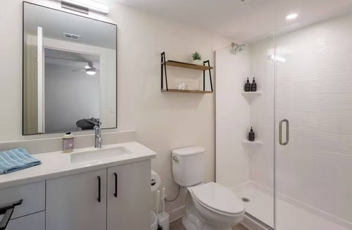 Manhattan Apartment | 2-bedroom Apartment in Peaceful Manhattan - Close to Campus!
