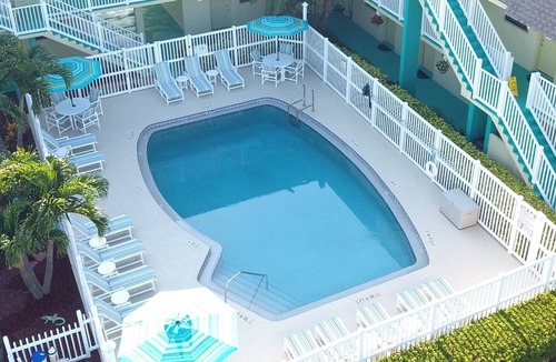 Indialantic By The Sea Apartment | 2 Bedroom Deluxe Condo with hotel amenities