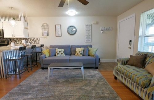 Eden Condo | 2 BR with 1 King Bed next to Pool and Hot Tub | 2 Bed, 2 Bath