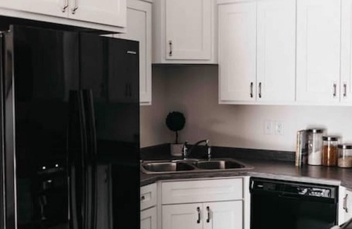 Logan Apartment | 2 Condos Next to Each Other Perfect for Groups