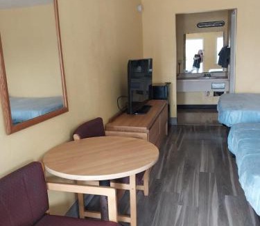 Jackson Apartment | 2 Double Beds Hotel Room 126