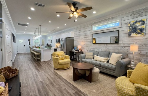 Bay St Louis Ski Chalet | 2 Luxe Chalets Pool Beach Parking Sleeps 12