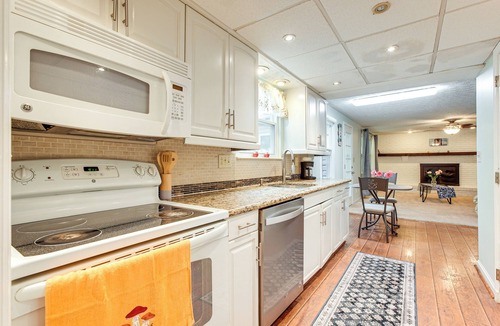 Riverside House | 2 Mi to Dtwn: Private Fire Pit at Dublin Home!