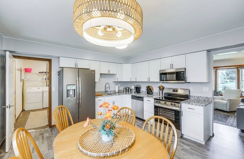 Harrison House | 2 Mi to Lake St Clair Boat Launch: Family Friendly