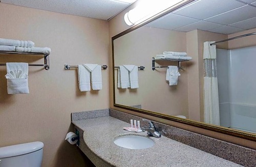 Budd Lake Hotel | 2-Star Hotel ∙ Days Inn by Wyndham Budd Lake
