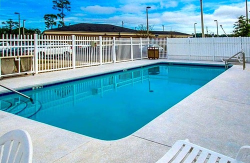 Palatka Hotel | 2-Star Hotel ∙ Sleep Inn & Suites Palatka North