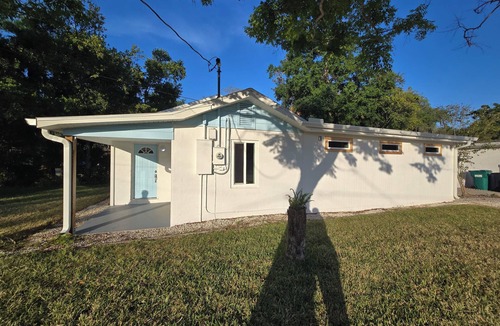 Rio Vista House | 2B/2B less than 10 minutes from the beach - Newly Remodeled Home