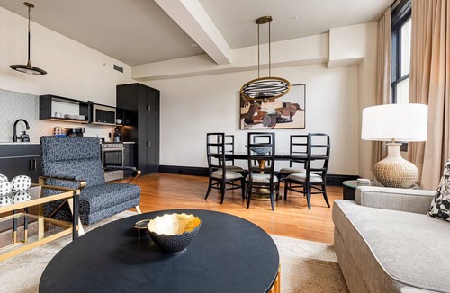 Central Business District Hotel | 2BR Great View Steps from French Quarter | The Mayfair