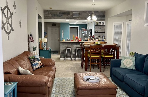 Suwannee Condo | 3/2 clean and spacious condo in Suwannee, FL