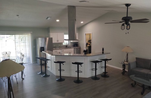Meadowcrest House | 3/2 Perfect for FamiliesnBoat and RV parking