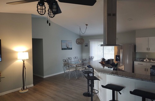 Meadowcrest House | 3/2 Perfect for FamiliesnBoat and RV parking