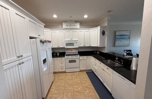 Steinhatchee Condo | 3 Bed/2 bath Condo - Best sunset view in Steinhatchee!