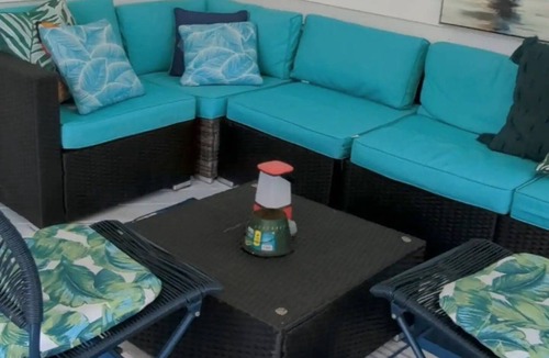 Cocoa House | 3 bed/2 bath house with tropical backyard, pool, fenced yard, hammock
