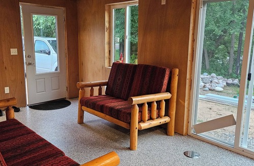 Wautoma House | 3-bed 2 Bath WiFi, AC.lake front 2 min to Nordic Mtn ,dock ,kayaks .