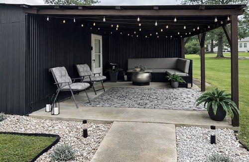 Swartz House | 3-bedroom home in tranquil Monroe