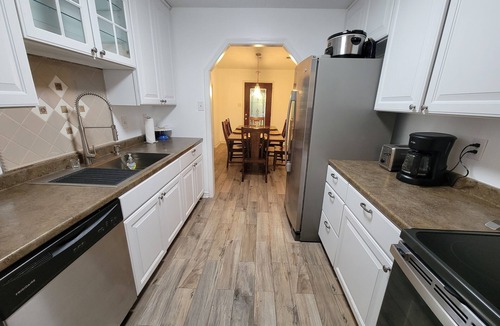 Gulf Park Estates House | 3-bedroom vacation home 17 minutes from Hard Rock Casino Biloxi