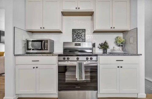 Cuyahoga Falls House | 3 BR Near Trails - Cuyahoga National Valley Park