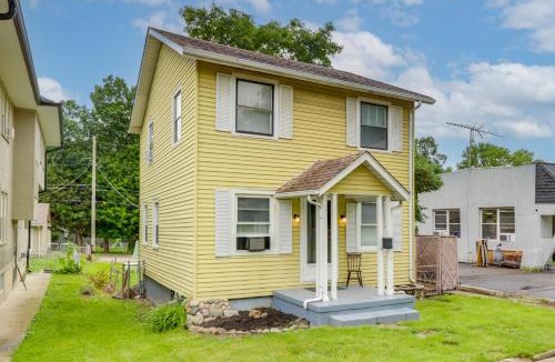 Dayton House | 3 Mi to Dtwn: Dog-Friendly Retreat in Dayton