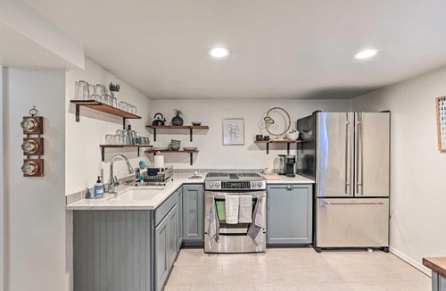 Queen Anne Apartment | 3 Mi to Dtwn Seattle: Queen Anne Apartment!