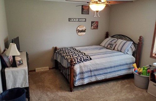 Oshkosh House | 3 miles from EAA