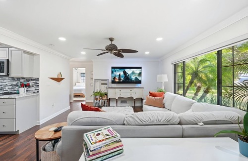 Mount Dora House | 3 Mins to Downtown Mount Dora~Spacious~Renovated