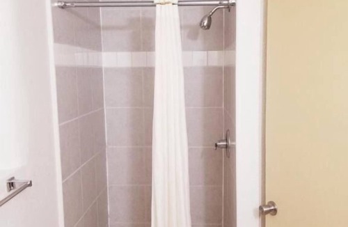 Williams House | 3 Quiet, Comfortable Units in Williams, Free Bfast & Parking, Elk Ridge Ski Lift