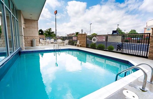 Dayton Hotel | 3-Star Hotel ∙ Drury Inn & Suites Dayton North