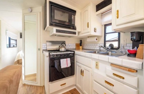 Canoncito House | 35' RV- Glamping |Firepit |Private| 15min to Plaza