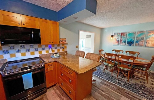 St. Augustine South House | 360 Shamrock Rd - Your Lucky Charm