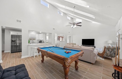 Lynn Haven Apartment | 3BD-2B Tropical Island Style home with Private Pool