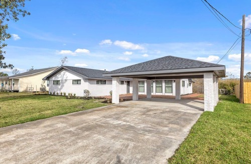 Lake Charles House | 3BD Getaway with pool: Paradise Near the Casinos