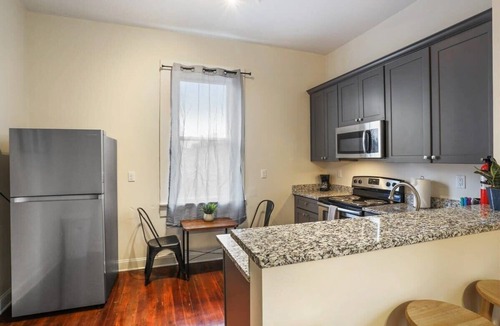 Seventh Ward House | 3BR Shotgun | 5 Min to French Quarter |Courtyard