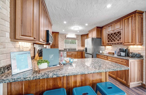 Sherwood Forest House | 4/2 pool home. Close to Cocoa Village, USSSA, Kennedy Space Center, Cocoa Beach