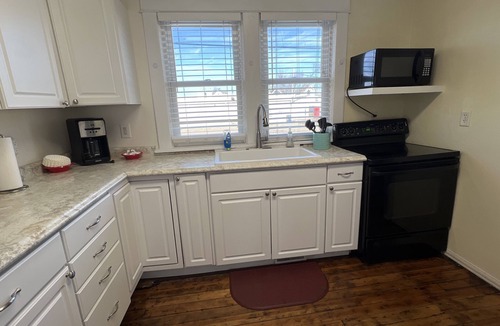 Cedar Rapids House | 4 Bedroom, 1 Bath 3 Level Home 7 Blocks from Downtown Cedar Rapids