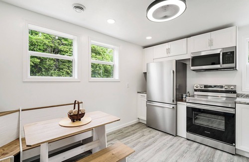 Rumely House | 4 Bedroom Modern Barndominium near Marquette , Escanaba and Pictured Rocks