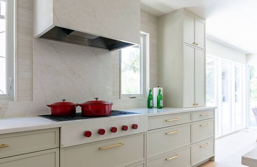 Clyde Hill House | 4 BR California Lux Living, Heated Pool, AC, Pet, 2 min to Bellevue, July 15-31%