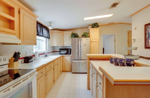 Perry Cottage | 4 Mi to Beach: Perry Home Near Boat Launch