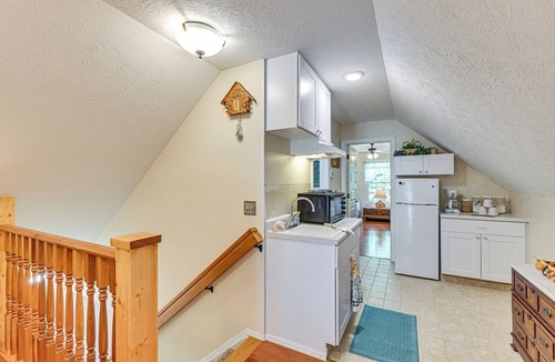 Rockfield Apartment | 4 Mi to downtown Delphi: Trails & Fishing Pond