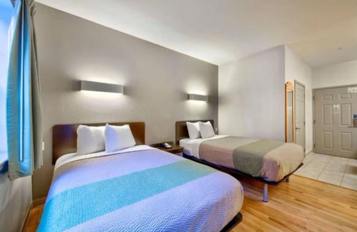 Beaumont Hotel | 4 Relaxing Private Rooms Retreat Perfect for Beaumont Layovers + Exploring