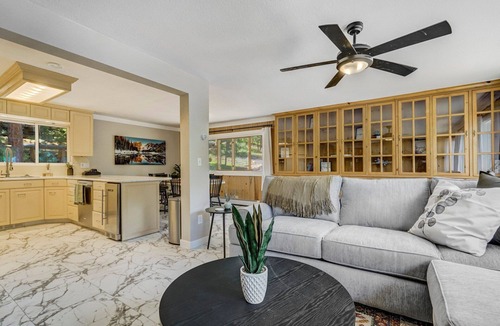 Cascade Cottage | 4925 Pike Unit1