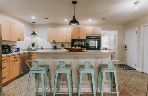 Ocean Springs House | 4BR/3BA w/POOL in golf cart district near the Beach - Shadowlawn