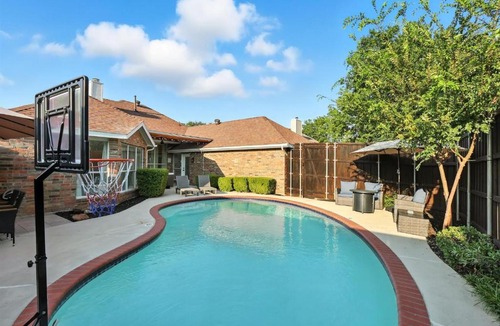 Frisco House | 5-BD/2-BA Upscale Elegance | Pool, Hot Tub, BBQ
