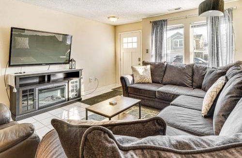 Pike House | 5 Mi to Eagle Creek Park: Home w/Fenced Yard!