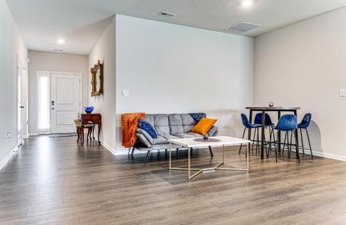 Maxwell House | 5 Mi to Fort Harrison: Home w/Pool Access!