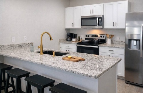 Tolar House | 5bd/3ba, Cowboy Pool, Playground, Near Granbury