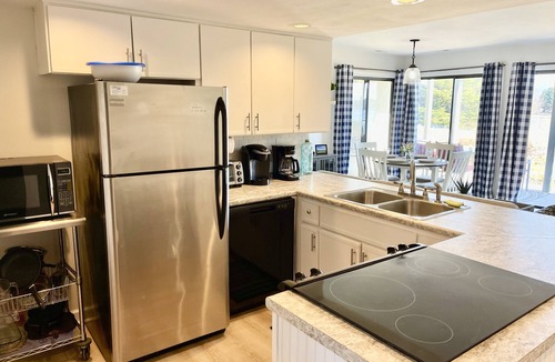 North Shore Condo | 7/11-7/15 AVAIL BERNARDS LANDING-BEST AMENITIES-KAYAK FLOATS &10% OFF BOAT TOURS