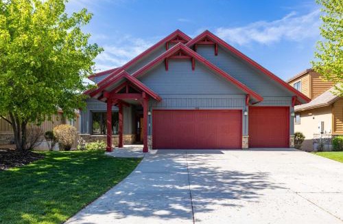 Eden House | 7 Bdr 5 ba Amazing View Amenities Fido can join
