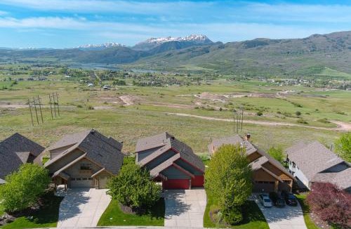 Eden House | 7 Bdr 5 ba Amazing View Amenities Fido can join