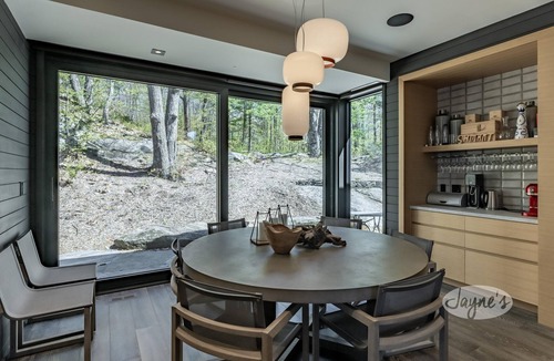 Torrance Cottage | 7 bed - 8 bath cottage with luxury and privacy on Lake Muskoka